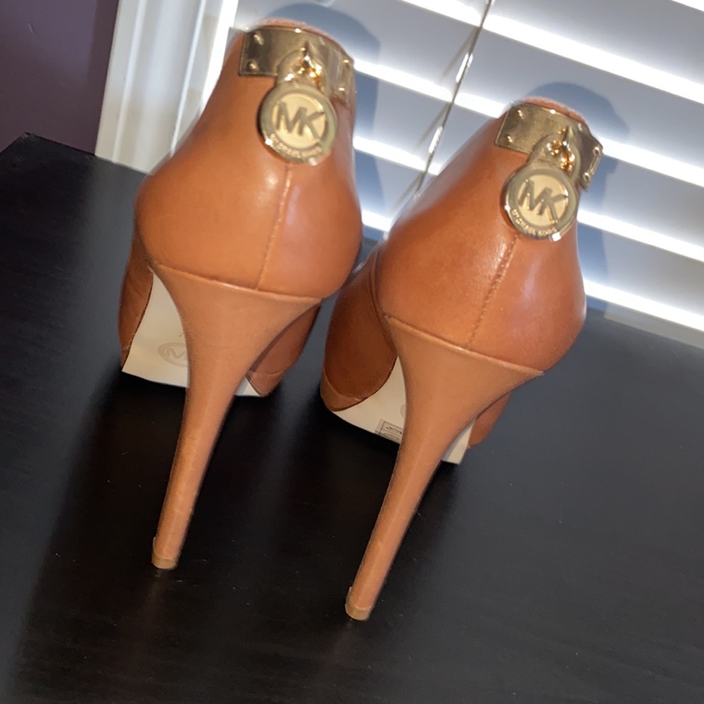Michael Khors Heels